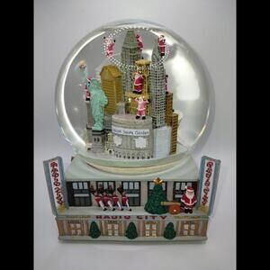NYC Radio City Music Hall Macy's Musical Lights Spectacular Snow Globe